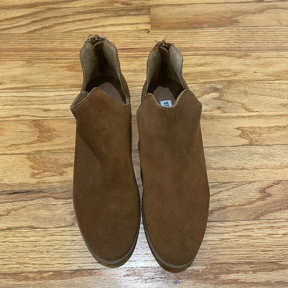 Camel brown suede Steve Madden cut out ankle boots in the style Laramie